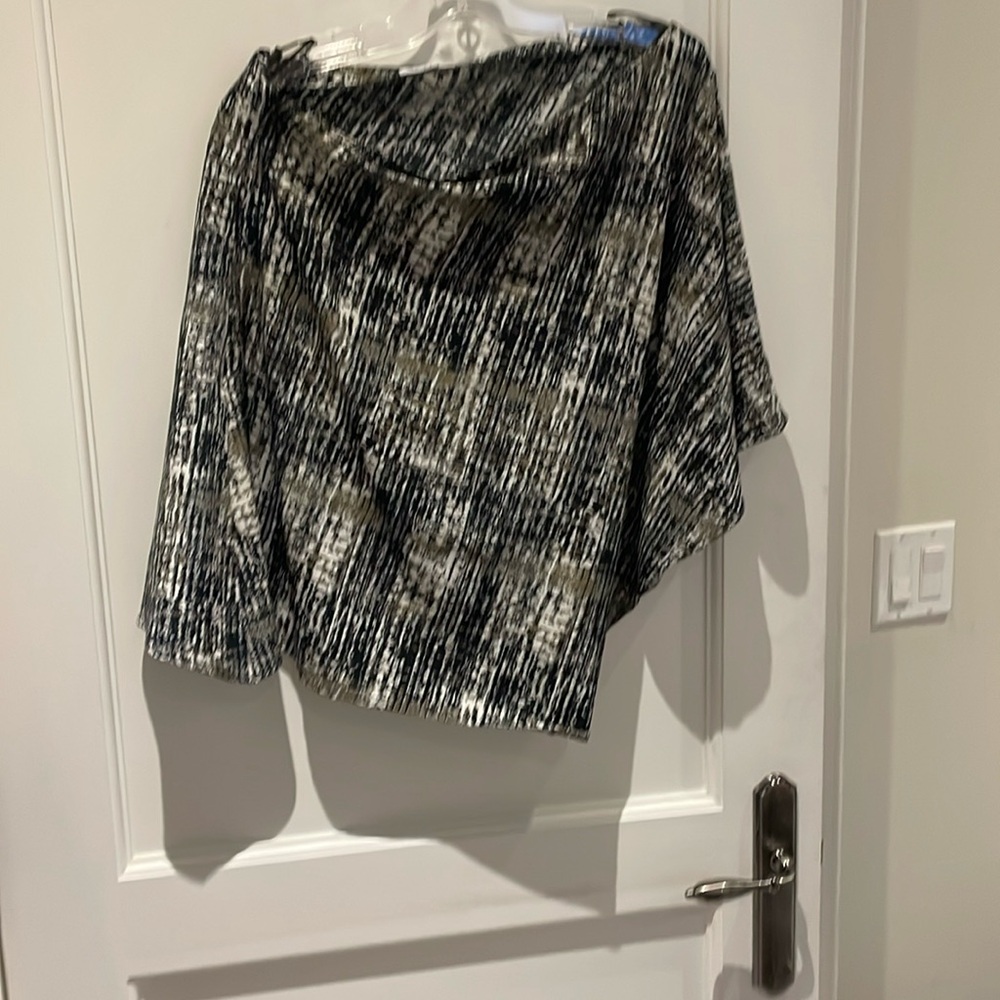 H Halston granite pattern one shoulder top 🏯